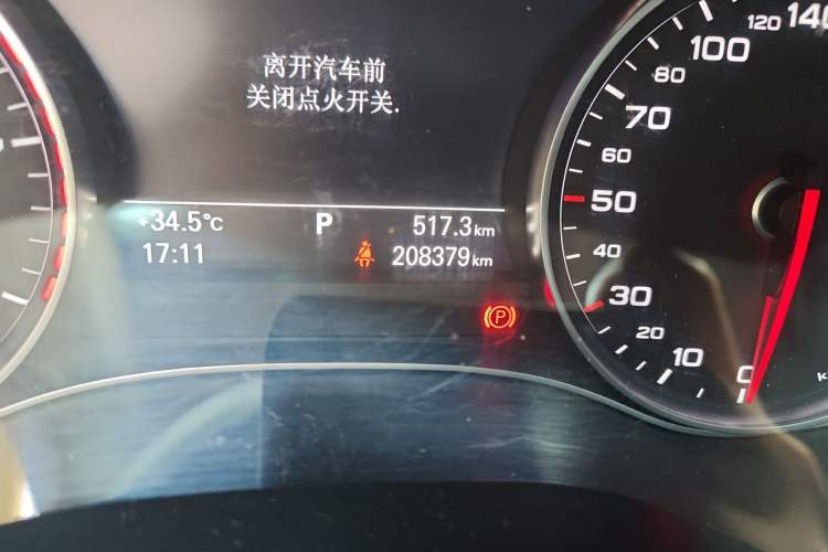 Used Audi A6L 2012 TFSI Standard Model Odometer Close Up