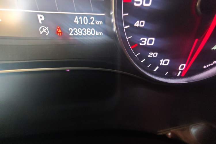 Used Audi A6L 2012 TFSI Standard Model Odometer Close Up