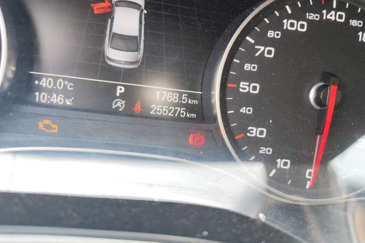 Used Audi A6L 2012 TFSI Standard Model Odometer Close Up