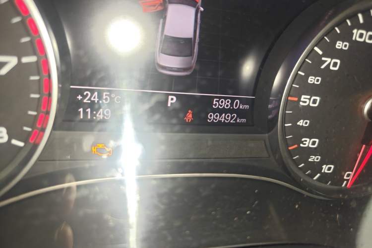 Used Audi A6L 2012 30 FSI Technology Edition Odometer Close Up
