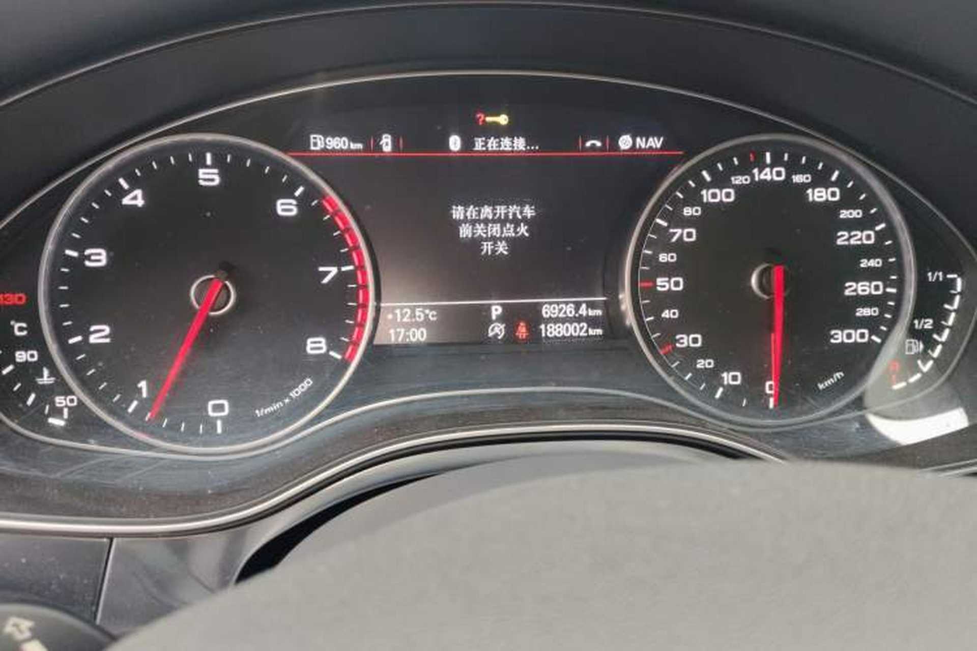 Used Audi A6L 2012 TFSI Standard Model Odometer Close Up
