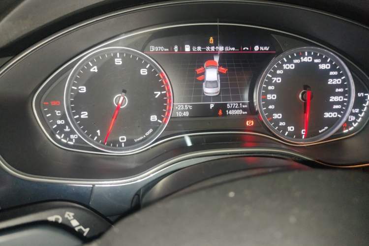 Used Audi A6L 2012 35 FSI Luxury Model Odometer Close Up