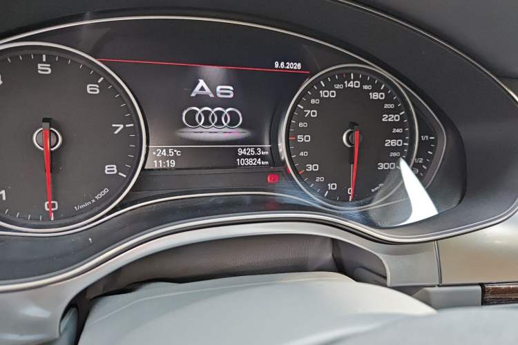 Used Audi A6L 2012 30 FSI Luxury Model Odometer Close Up