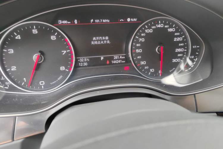 Used Audi A6L 2012 35 FSI Comfort Model Odometer Close Up