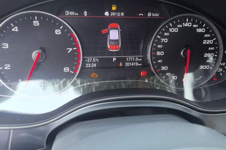 Used Audi A6L 2012 35 FSI Luxury Model Odometer Close Up