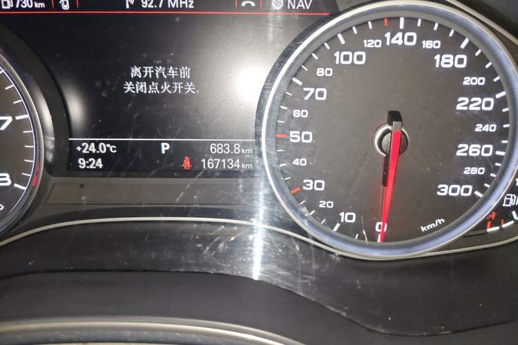 Used Audi A6L 2012 TFSI Standard Model Odometer Close Up
