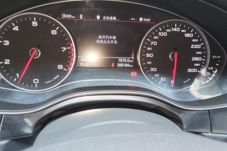 Used Audi A6L 2012 TFSI Manual Base Model Odometer Close Up