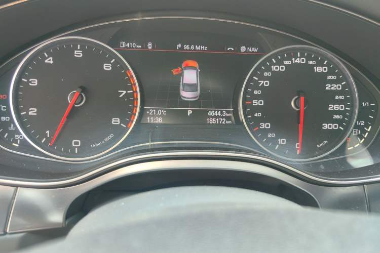 Used Audi A6L 2012 50 TFSI quattro Luxury Model Odometer Close Up