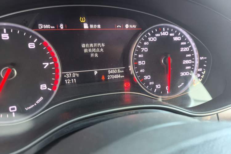 Used Audi A6L 2012 TFSI Standard Model Odometer Close Up