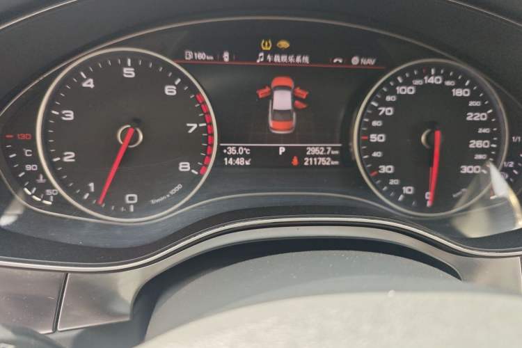 Used Audi A6L 2012 35 FSI quattro Luxury Model Odometer Close Up