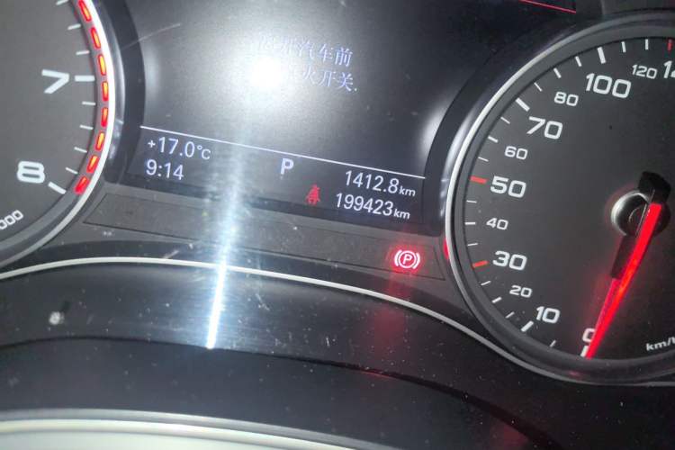 Used Audi A6L 2012 30 FSI Technology Edition Odometer Close Up