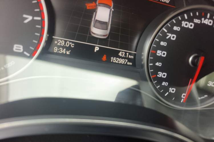 Used Audi A6L 2012 TFSI Comfort Model Odometer Close Up