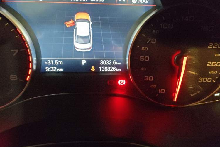 Used Audi A6L 2012 30 FSI Technology Edition Odometer Close Up