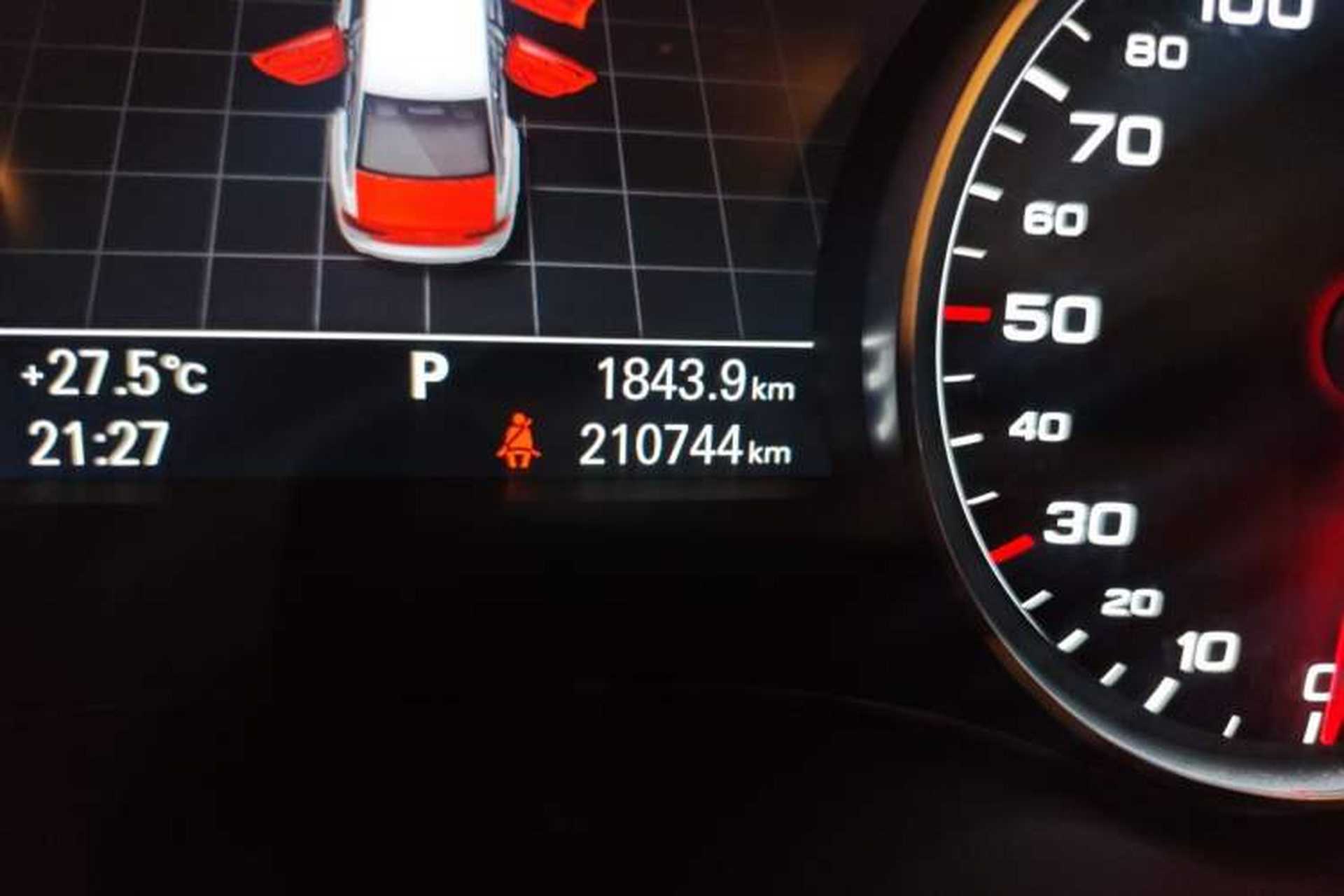 Used Audi A6L 2012 30 FSI Comfort Model Odometer Close Up