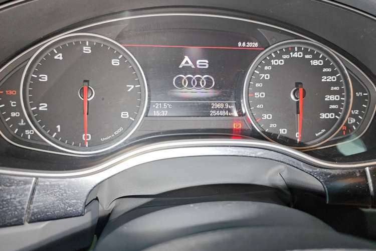Used Audi A6L 2012 30 FSI Comfort Model Odometer Close Up