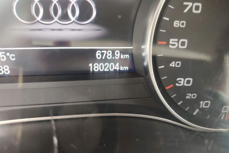 Used Audi A6L 2012 35 FSI Comfort Model Odometer Close Up