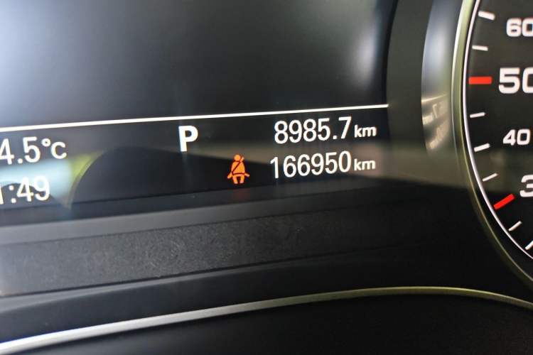 Used Audi A6L 2012 30 FSI Comfort Model Odometer Close Up