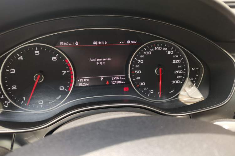 Used Audi A6L 2012 30 FSI Luxury Model Odometer Close Up
