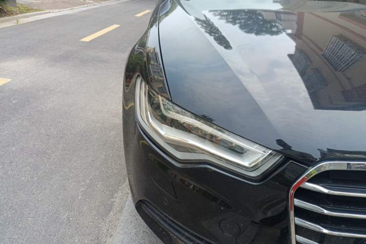 Used Audi A6L 2012 TFSI Standard Model Right Front Headlight