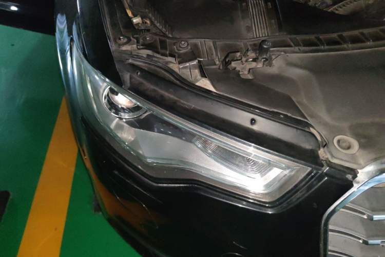 Used Audi A6L 2012 TFSI Standard Model Right Front Headlight