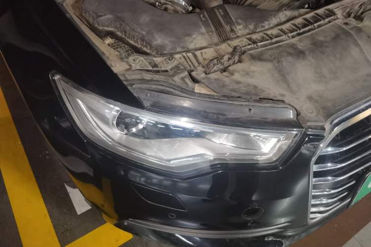Used Audi A6L 2012 TFSI Standard Model Right Front Headlight