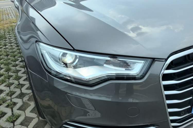 Used Audi A6L 2012 30 FSI Comfort Model Right Front Headlight