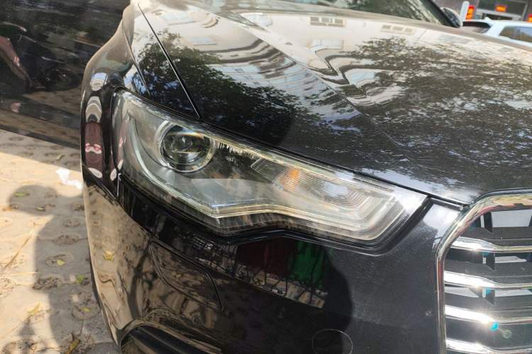 Used Audi A6L 2012 TFSI Standard Model Right Front Headlight