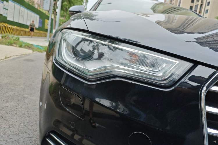 Used Audi A6L 2012 30 FSI Comfort Model Right Front Headlight