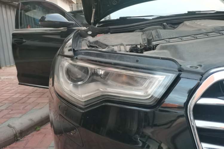 Used Audi A6L 2012 30 FSI Luxury Model Right Front Headlight