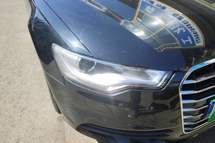 Used Audi A6L 2012 TFSI Standard Model Right Front Headlight