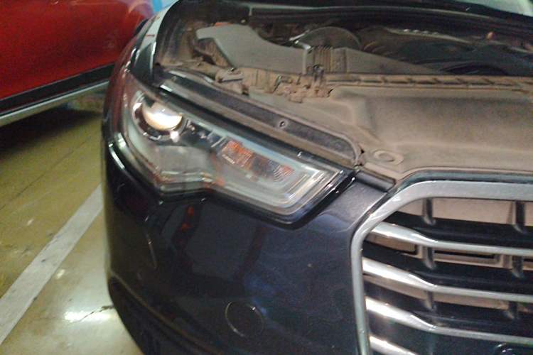 Used Audi A6L 2012 TFSI Standard Model Right Front Headlight