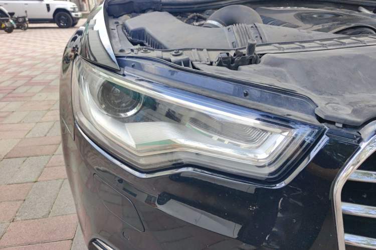 Used Audi A6L 2012 TFSI Standard Model Right Front Headlight