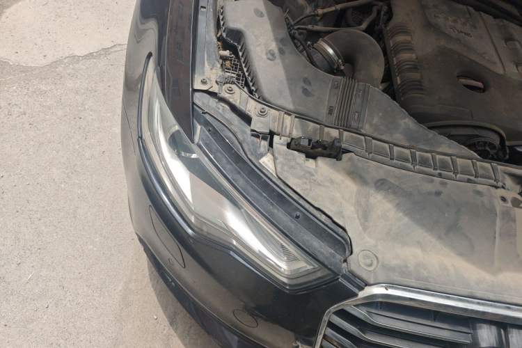 Used Audi A6L 2012 TFSI Standard Model Right Front Headlight
