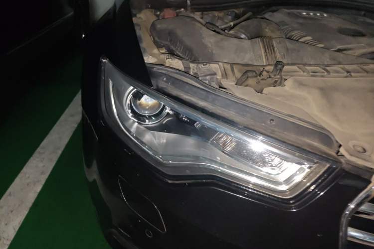 Used Audi A6L 2012 TFSI Standard Model Right Front Headlight