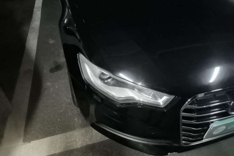 Used Audi A6L 2012 TFSI Standard Model Right Front Headlight