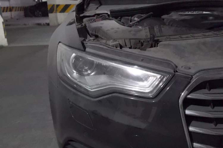Used Audi A6L 2012 TFSI Standard Model Right Front Headlight