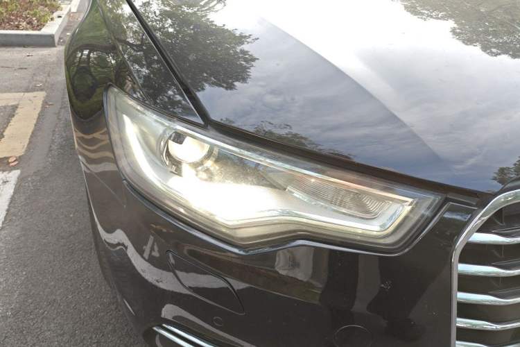 Used Audi A6L 2012 30 FSI Technology Edition Right Front Headlight