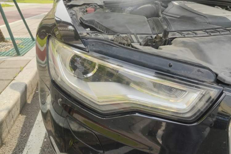 Used Audi A6L 2012 30 FSI Technology Edition Right Front Headlight