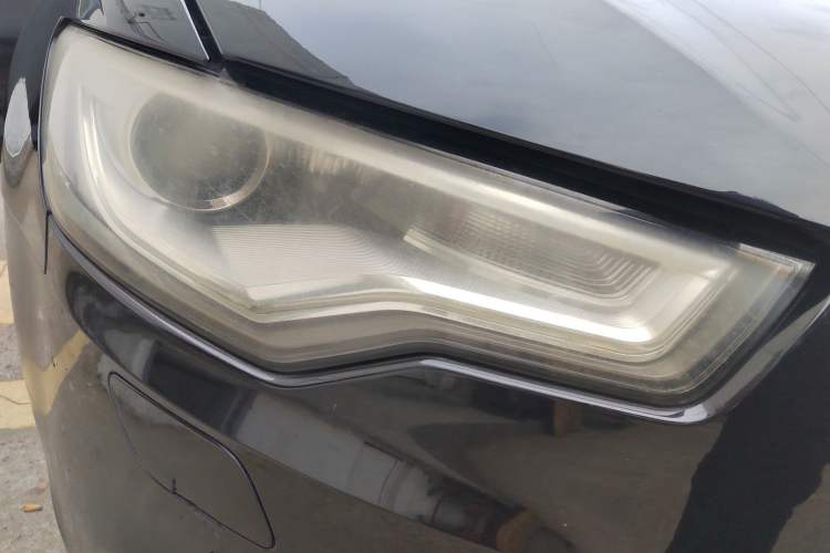 Used Audi A6L 2012 TFSI Standard Model Right Front Headlight