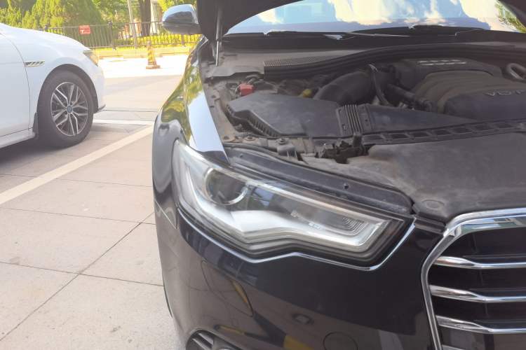 Used Audi A6L 2012 35 FSI Luxury Model Right Front Headlight