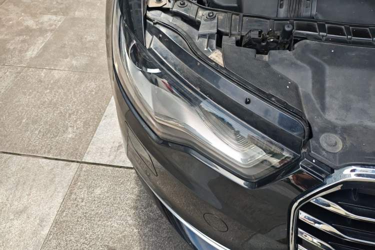 Used Audi A6L 2012 30 FSI Technology Edition Right Front Headlight