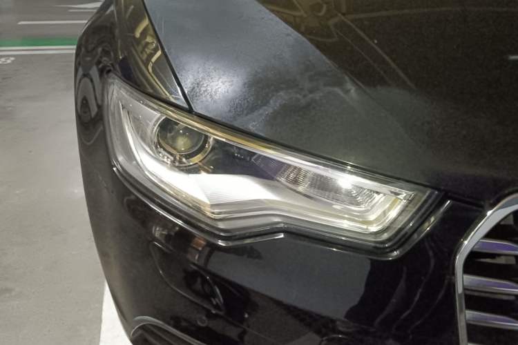 Used Audi A6L 2012 TFSI Standard Model Right Front Headlight
