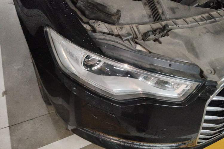 Used Audi A6L 2012 TFSI Standard Model Right Front Headlight
