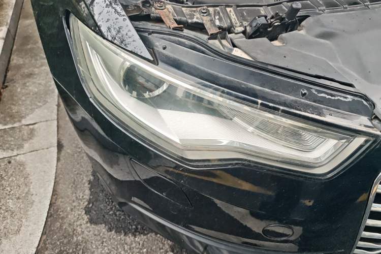 Used Audi A6L 2012 TFSI Standard Model Right Front Headlight