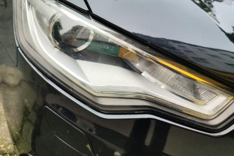 Used Audi A6L 2012 TFSI Standard Model Right Front Headlight