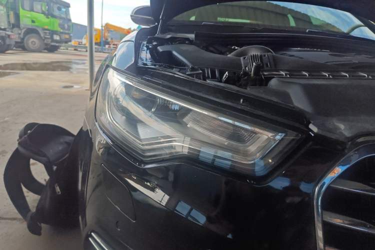 Used Audi A6L 2012 TFSI Standard Model Right Front Headlight