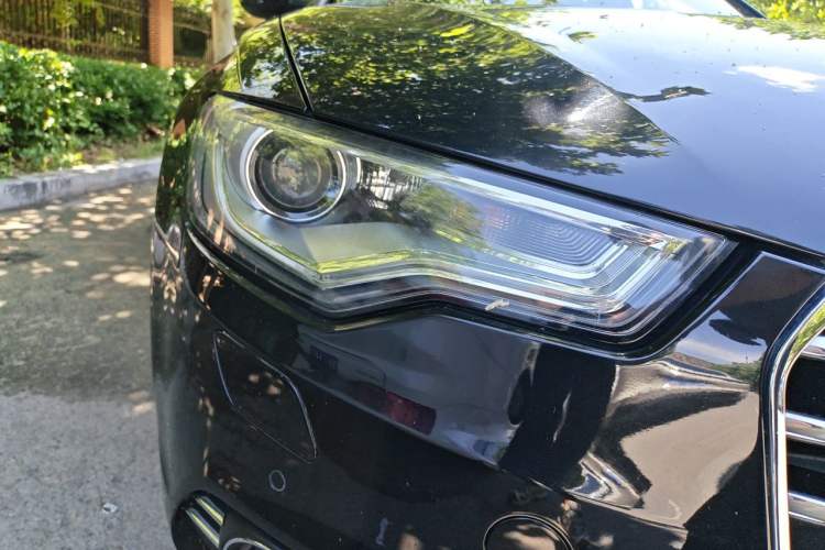 Used Audi A6L 2012 30 FSI Comfort Model Right Front Headlight