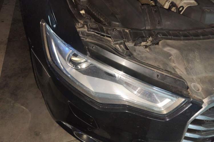Used Audi A6L 2012 50 TFSI quattro Luxury Model Right Front Headlight