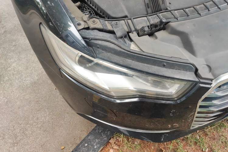 Used Audi A6L 2012 30 FSI Comfort Model Right Front Headlight