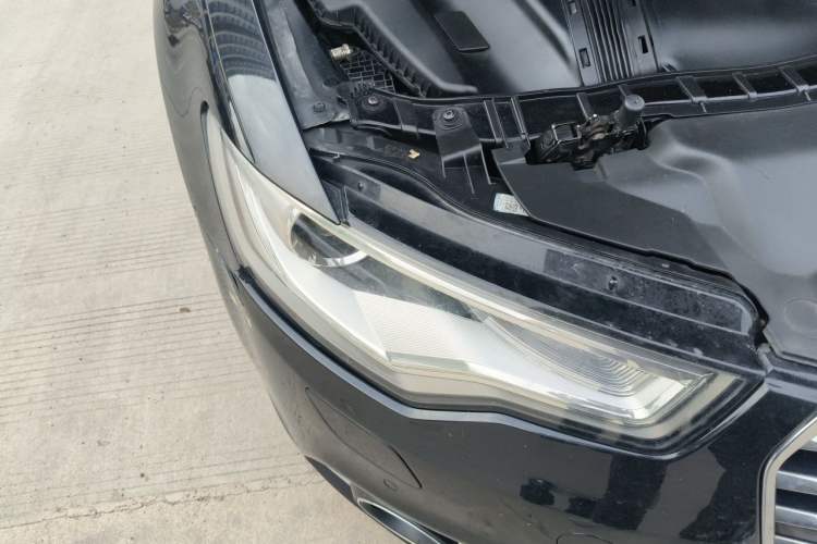 Used Audi A6L 2012 50 TFSI quattro Luxury Model Right Front Headlight